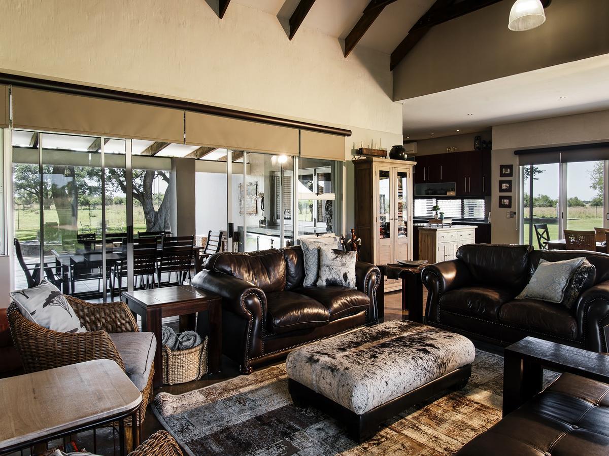 Buffalo Thorn Tree Lodge Swartruggens Εξωτερικό φωτογραφία