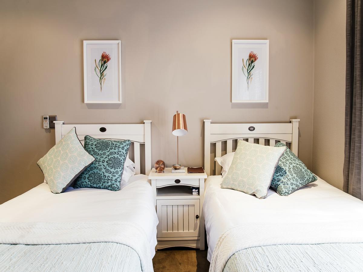 Buffalo Thorn Tree Lodge Swartruggens Εξωτερικό φωτογραφία